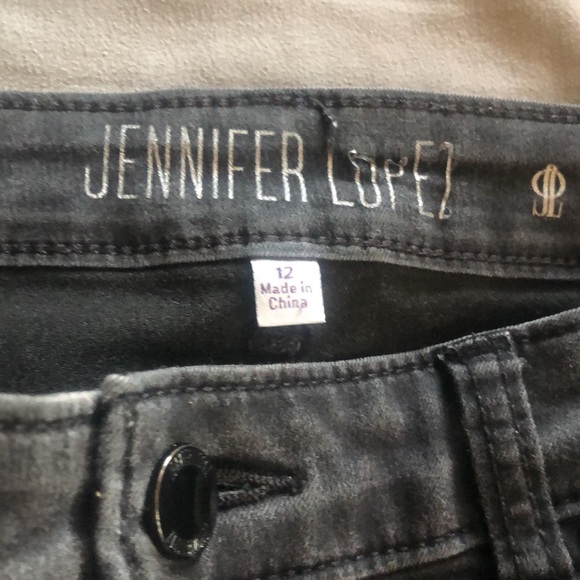 Jennifer Lopez black jeans - Picture 2 of 2